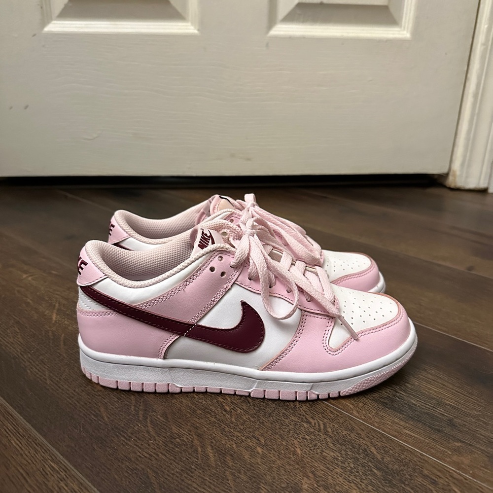 Nike Dunk Low Pink Foam (Women’s 6.5 or Kids 5Y)